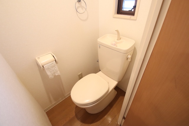 トイレ　別室の参考写真です。※現況優先