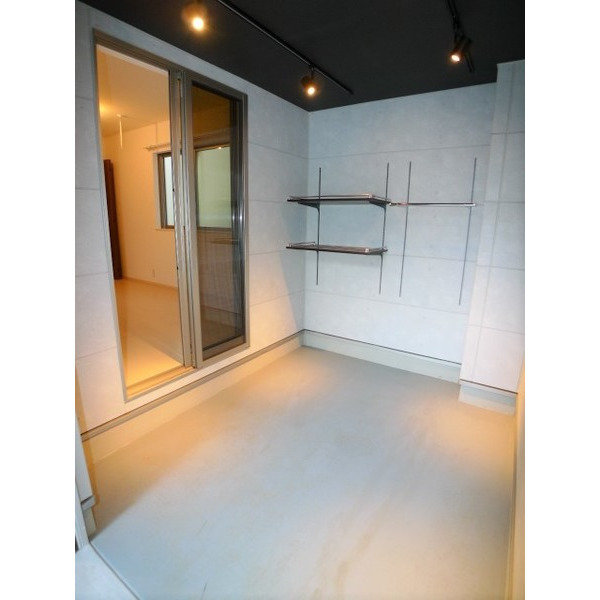 その他　★ガレージ内★