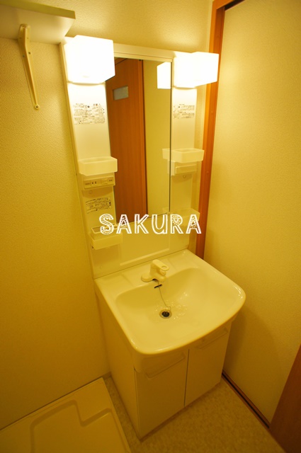 洗面設備　忙しい朝には欠かせない洗面所です♪