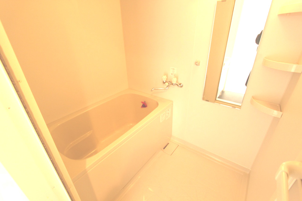 バス・シャワールーム　お風呂で日々の疲れを落としましょう