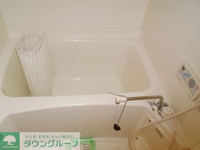 バス・シャワールーム　追い焚き機能付バスです