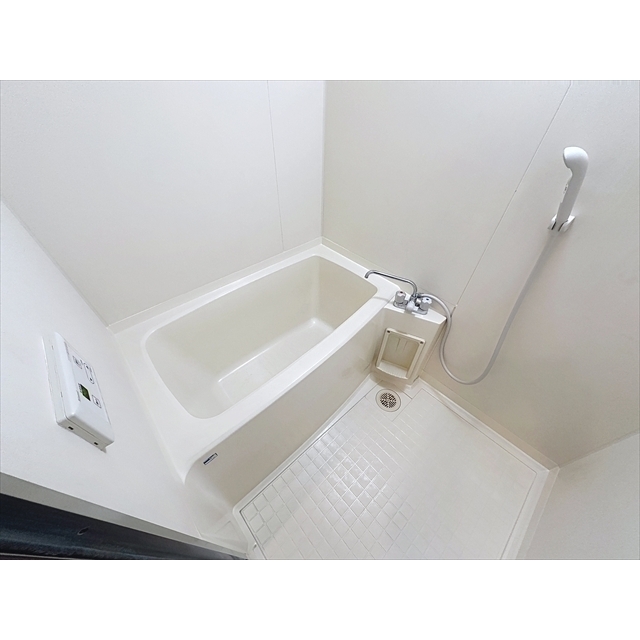 バス・シャワールーム　１日の疲れをリフレッシュできます