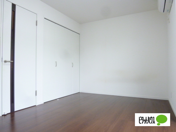 居室・リビング　（別室写真です）