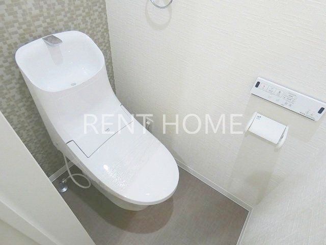 トイレ　ウォシュレット付き