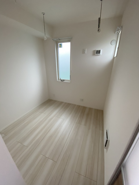 その他部屋・スペース　寝室も日が入りますね