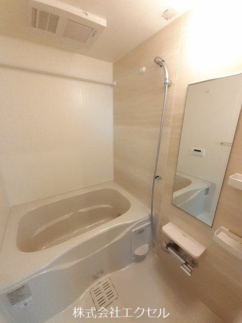 バス・シャワールーム　追い焚き・浴室乾燥付きです。