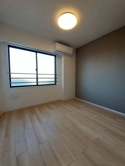 その他部屋・スペース　収納付きの洋室です。