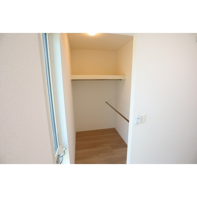 収納　ウォークインクローゼット