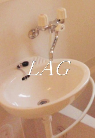 洗面設備　洗面台です。