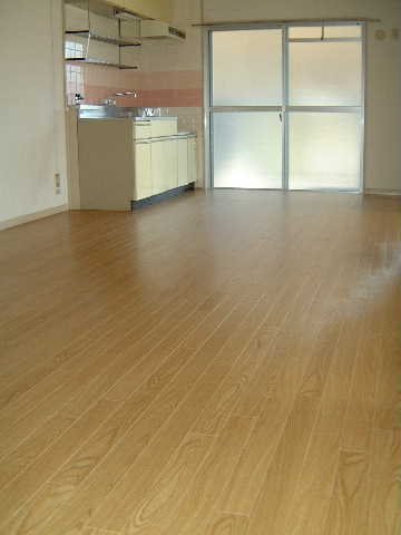 居室・リビング　※別号室の参考写真になります。