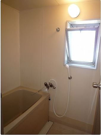 バス・シャワールーム　※別号室の参考写真になります。