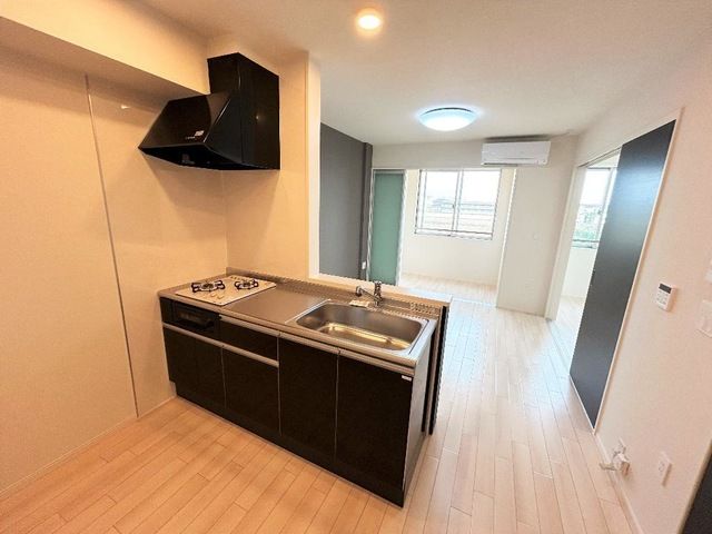 キッチン　※同タイプの写真です。