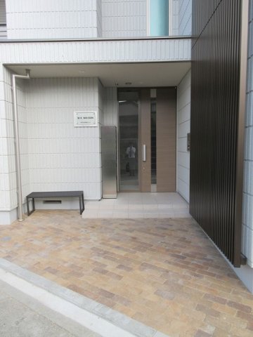 エントランス　へーベルメゾンのペット共生マンション　犬猫混合・複数飼育相談