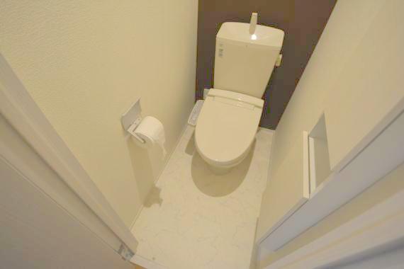 トイレ　綺麗なトイレにはウォシュレット標準装備です。