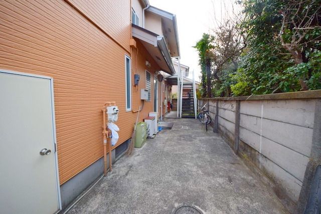 エントランス　★お部屋への入り口、エントランスです★