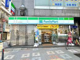 コンビニ　ファミリーマート 柳沢南口店（コンビニ）まで668m