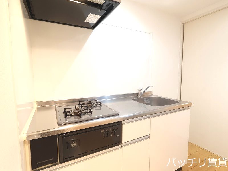 キッチン　画像は同型タイプの為現状を優先致します。
