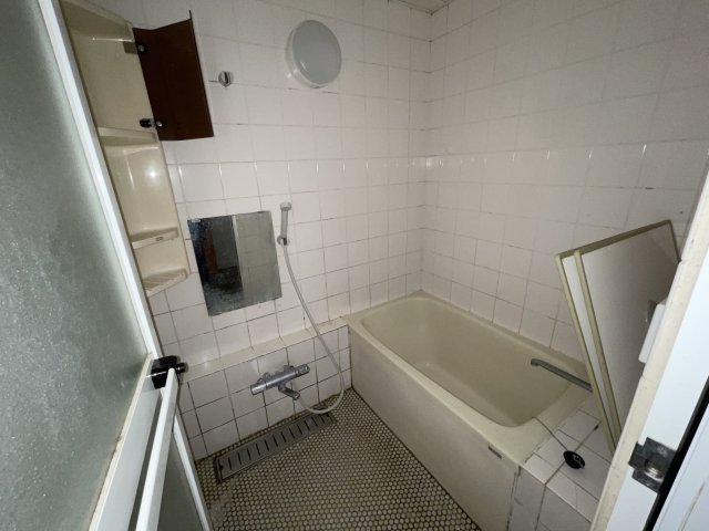 バス・シャワールーム　※退去前参考写真※