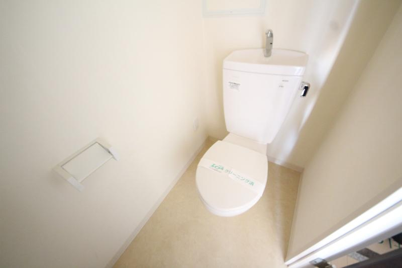 トイレ　トイレもきれいです