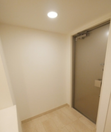 玄関　※別部屋参考写真
