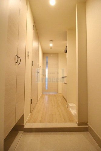 玄関　広々とした玄関