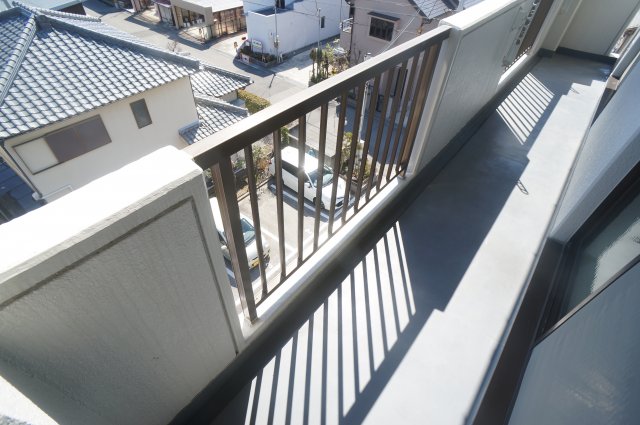 バルコニー　参考、同建物・同間取りの号室