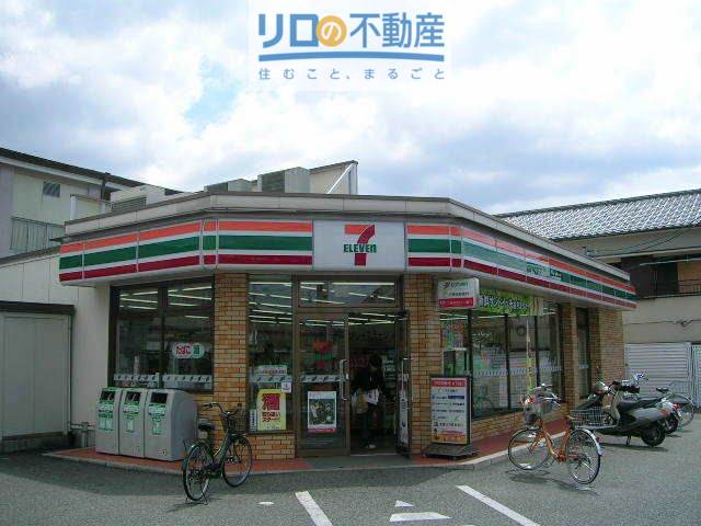 コンビニ　セブンイレブン伊丹御願塚3丁目店（コンビニ）まで647m