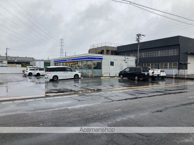 コンビニ　ローソン岐南町平成店（コンビニ）まで718m
