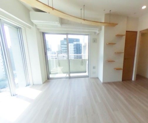 居室・リビング　写真は同タイプ住居です。