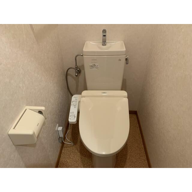 トイレ　ウォシュレットは嬉しい設備ですね。