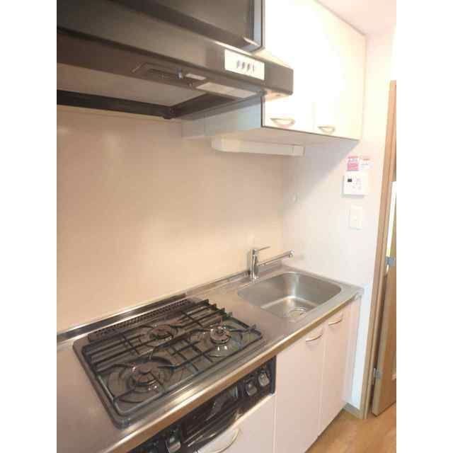 キッチン　同物件別部屋写真