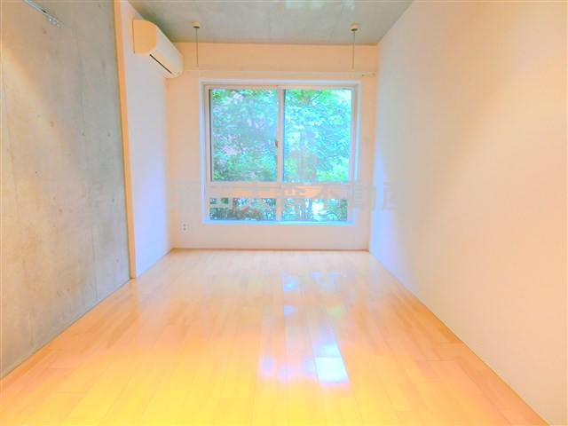 居室・リビング　洋室6帖　アクセントクロスはお部屋の内装状況により異なる場合