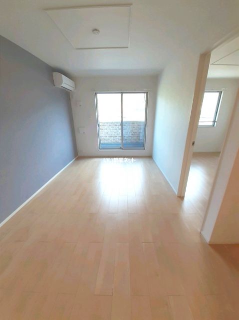 リーリエ IIの居間写真