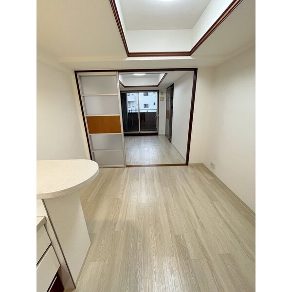 その他部屋・スペース　内装は別部屋の参考写真です。
