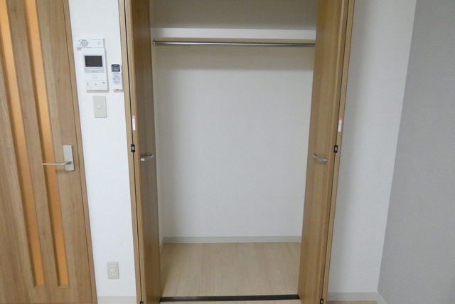 収納　※同物件別部屋の参考写真です。