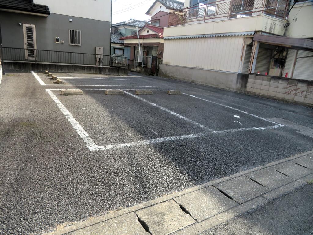 駐車場　駐車場1台込みでこの賃料は必見ですよ！