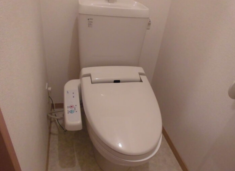 トイレ　温水暖房機能付きトイレ