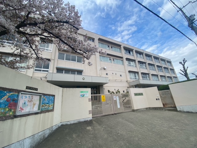 【シャーメゾンクレールの小学校】