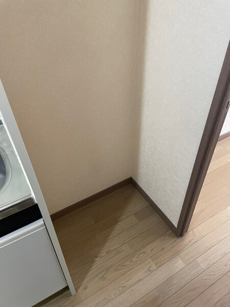 その他部屋・スペース　冷蔵庫置き場がキッチンの横にあります☆