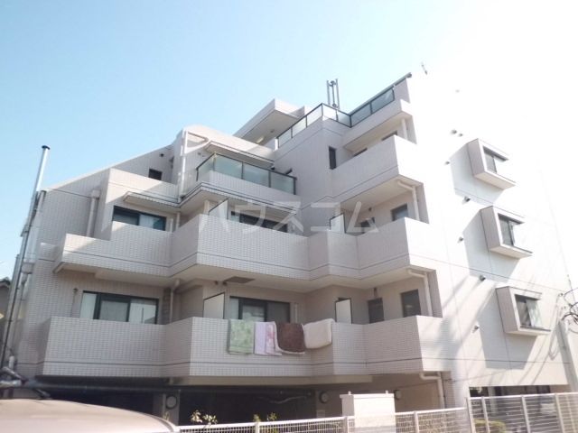 松戸市二十世紀が丘萩町のマンションの建物外観