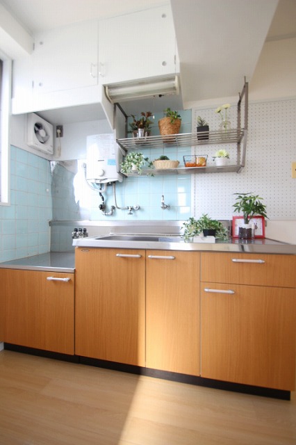 キッチン　同物件別室です。