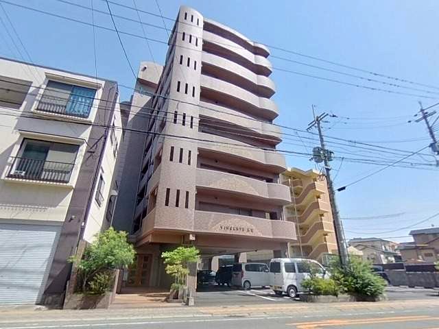 【熊本市中央区黒髪のマンションの建物外観】