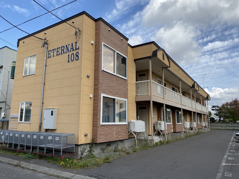 ETERNAL108の建物外観