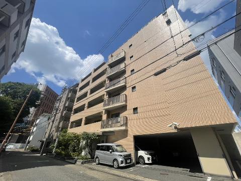 名古屋市熱田区大宝のマンションの建物外観