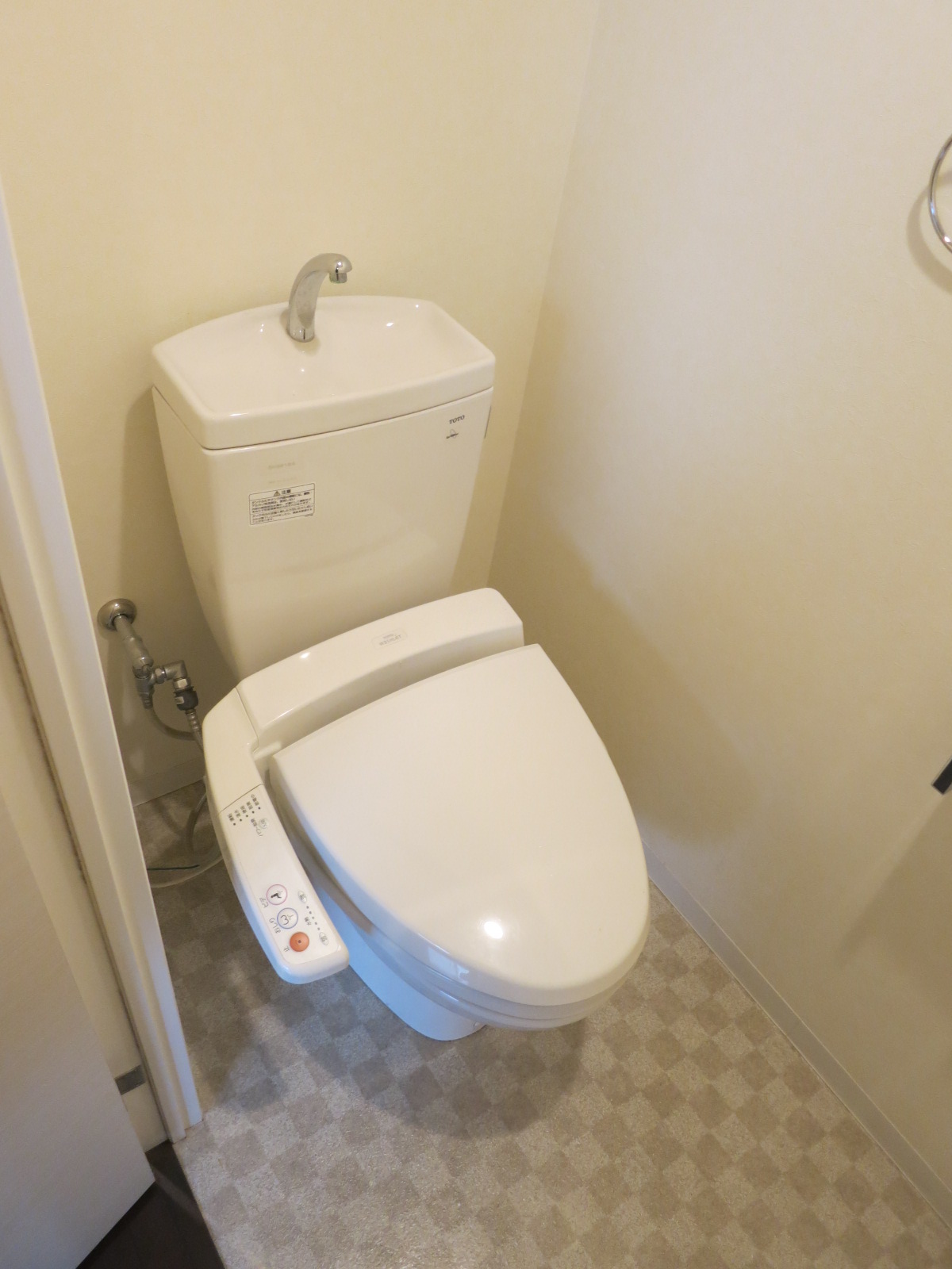 トイレ　別号室参考写真