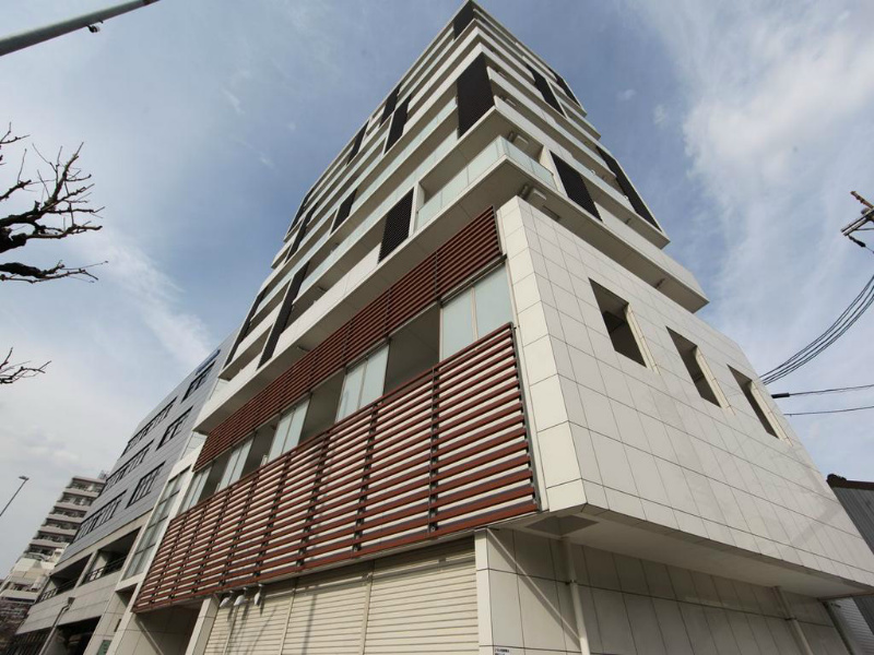 建物外観　外観デザイナーズ　宅配ＢＯＸ付　オートロック付　防犯カメラ付