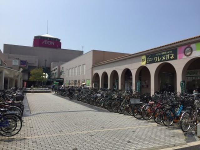 【和泉市肥子町のアパートのスーパー】