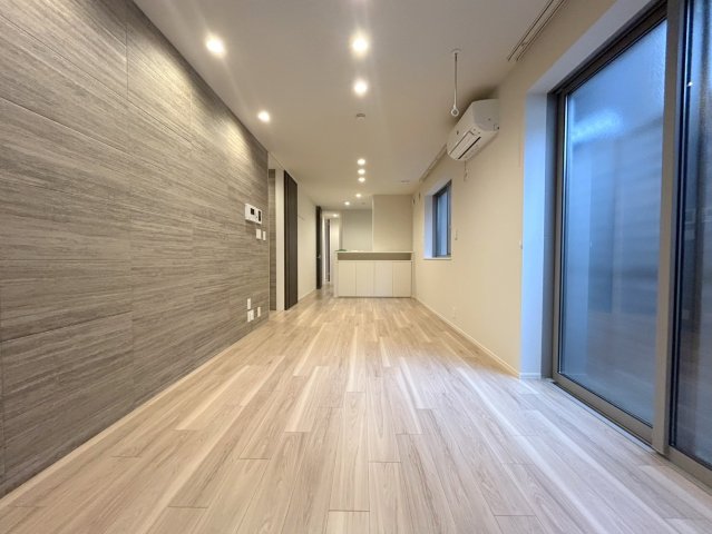 居室・リビング　★明るいフローリングのお部屋です★