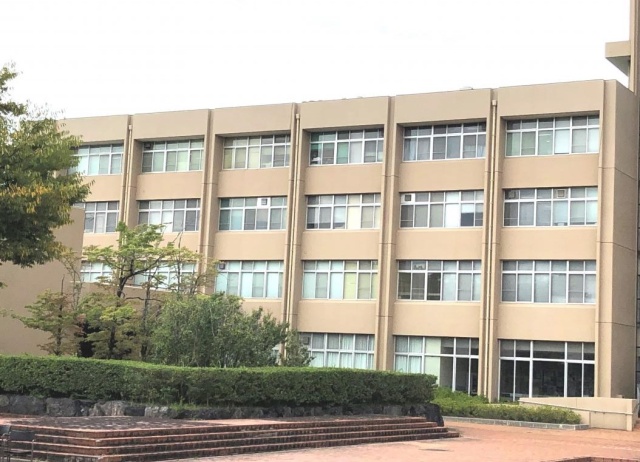 【守山市岡町のアパートの大学・短大】