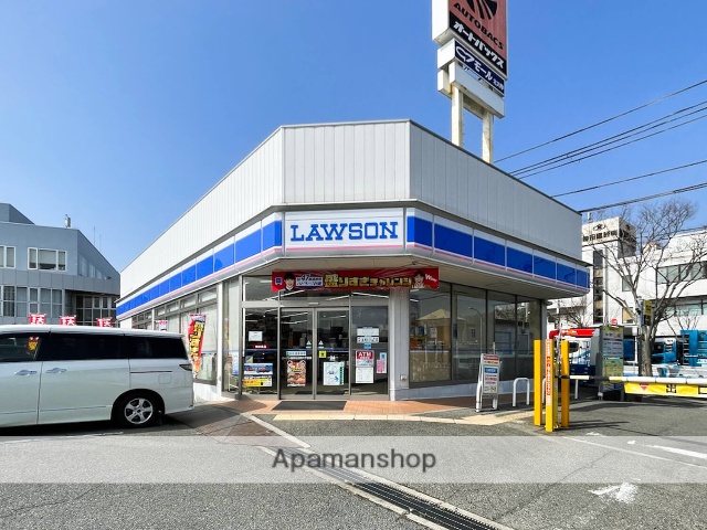 コンビニ　ローソン（コンビニ）まで358m